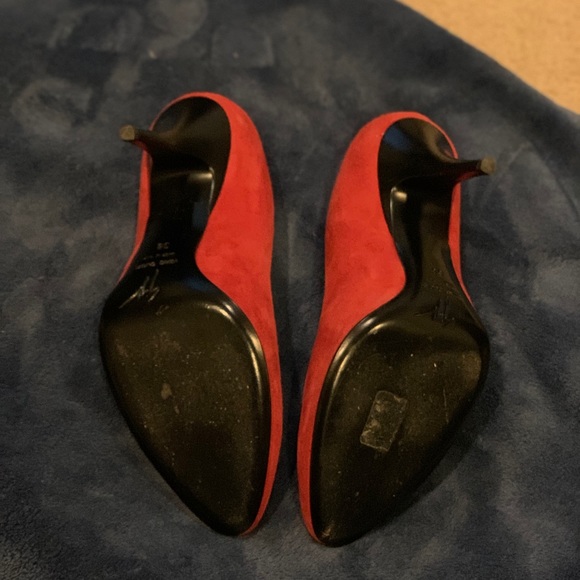Guiseppe Zanotti red suede heels like new - Picture 2 of 2